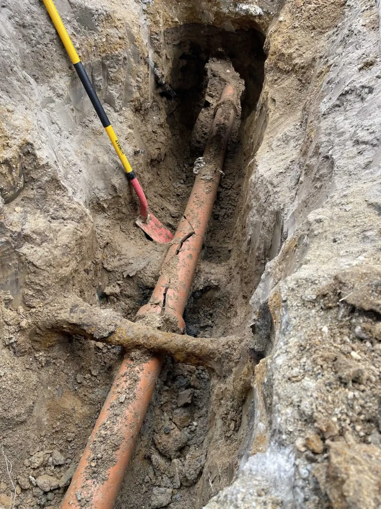 Expert Plumbing sewer line repair plumber Santa Cruz CA services fixing damaged sewer pipes for residential and commercial systems
