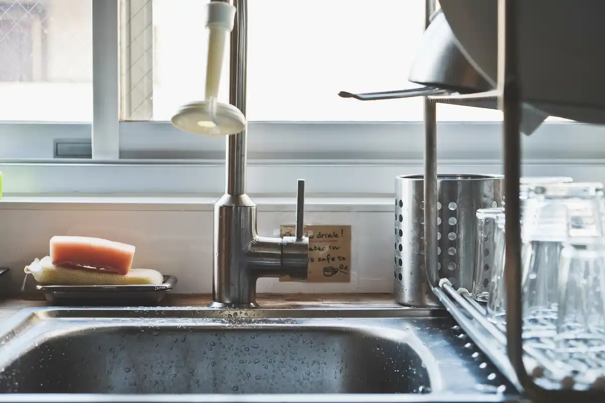 Kitchen sink
