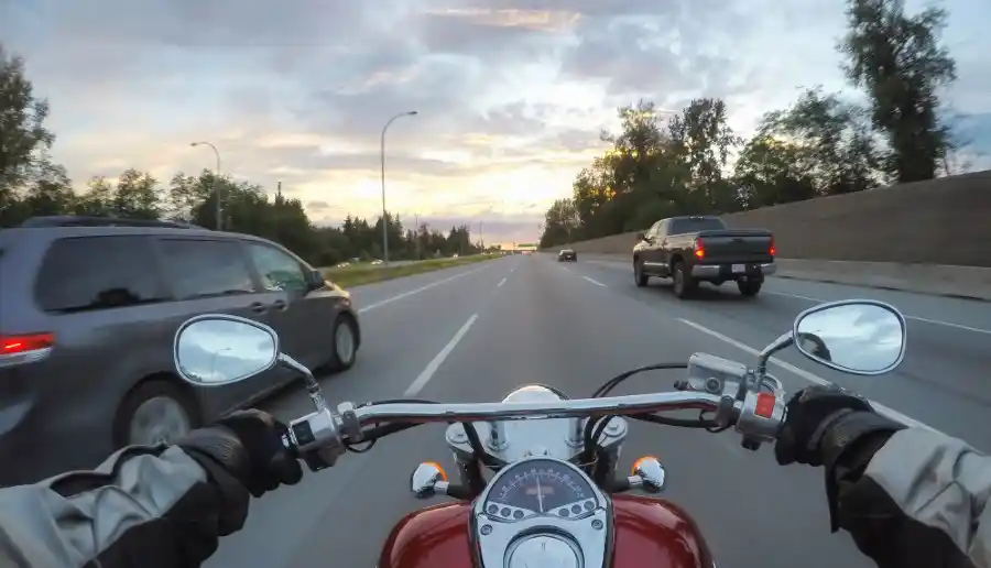 Left-Turn Motorcycle Accidents in Spokane Valley: Who’s at Fault? | Call (509) 495-1246