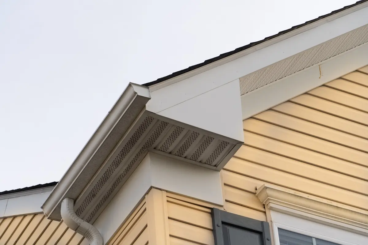 house roof eaves