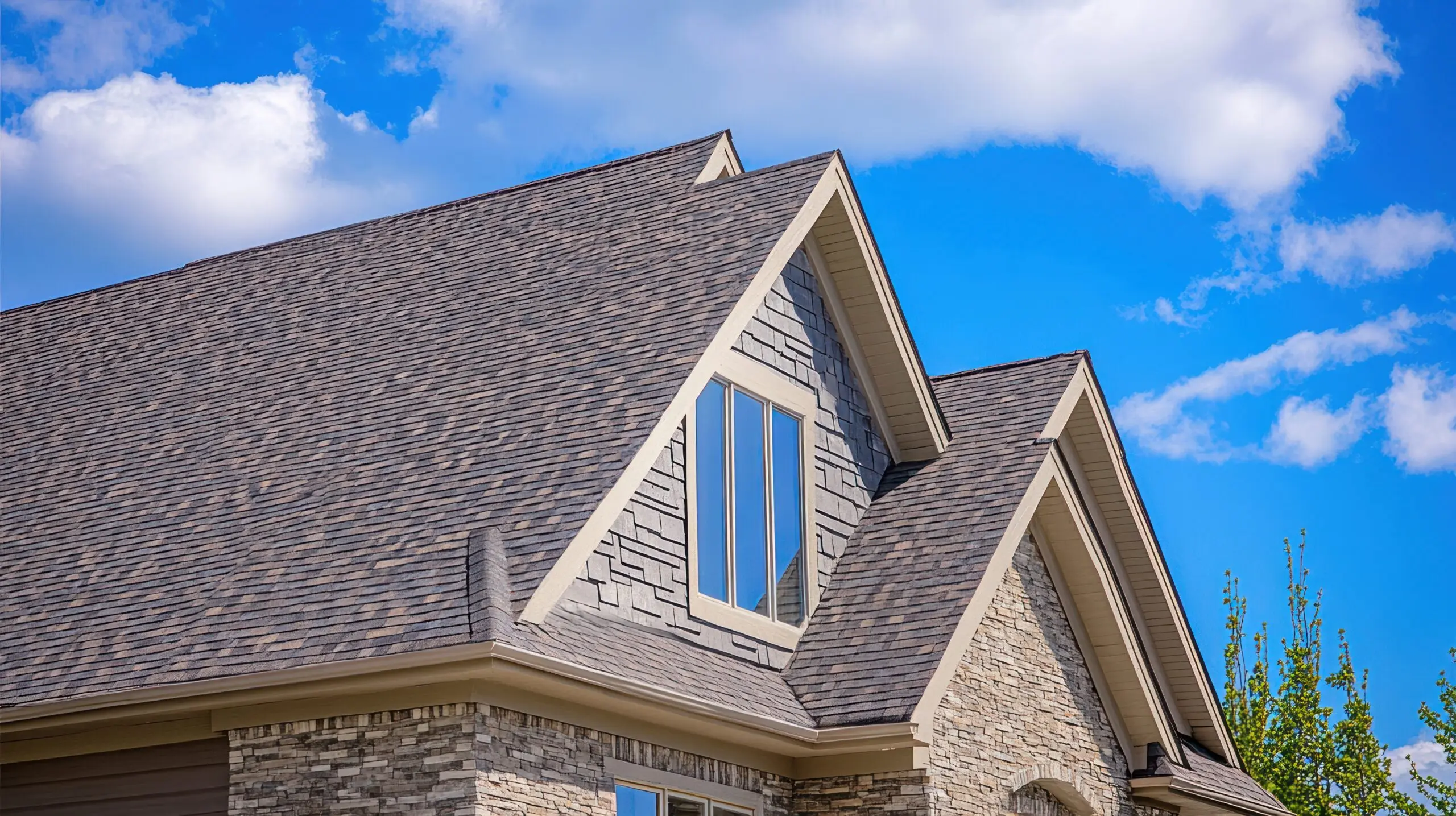 residential house roof eaves