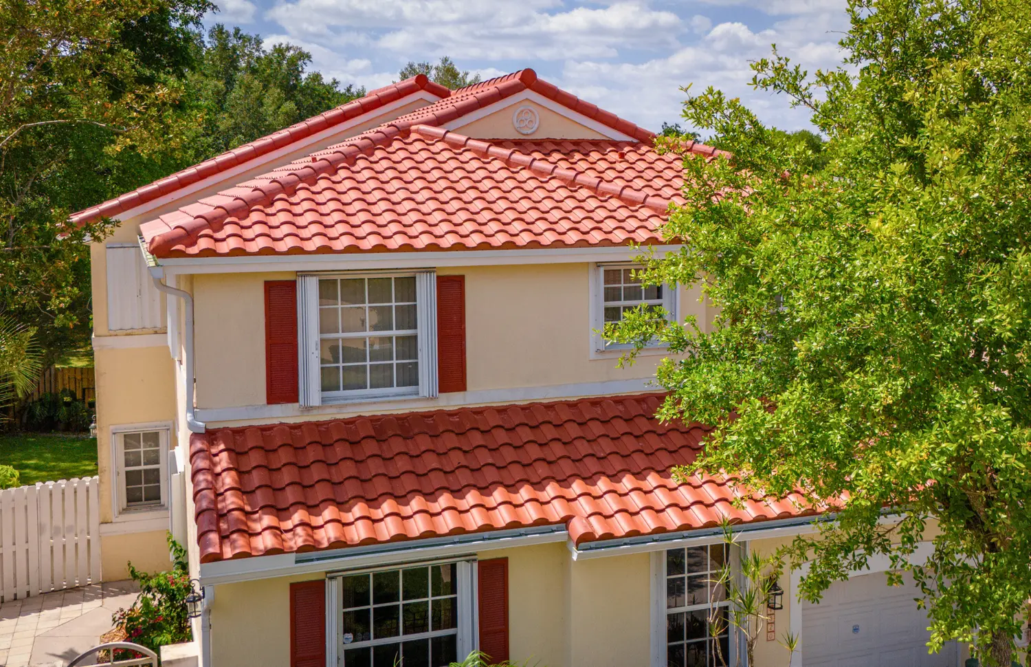 Distinctive Roofing - Davie Kona Red 1