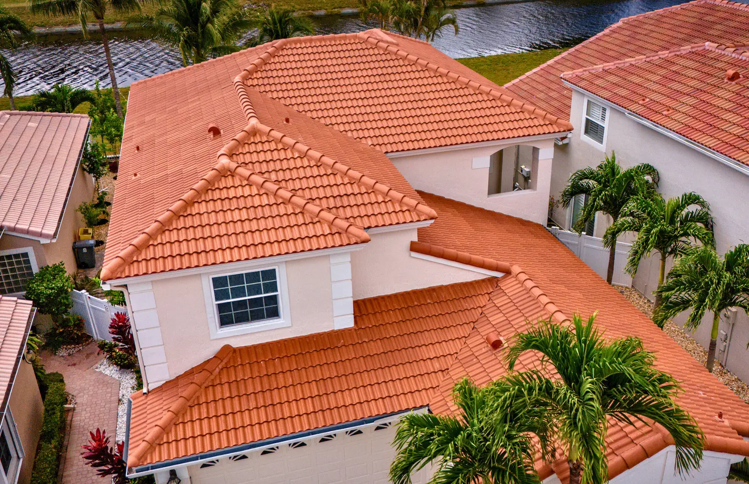 Distinctive Roofing - Orange roof Canyon clay
