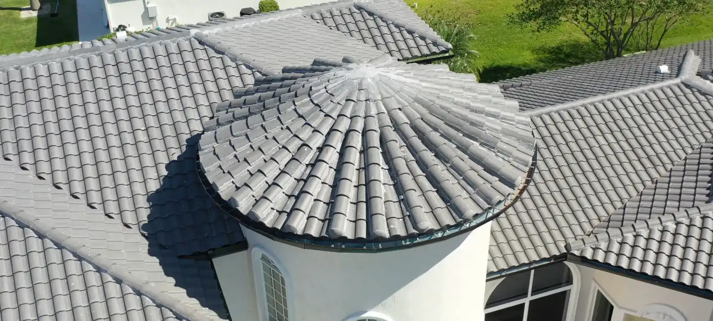 Distinctive Roofing - Home Hero