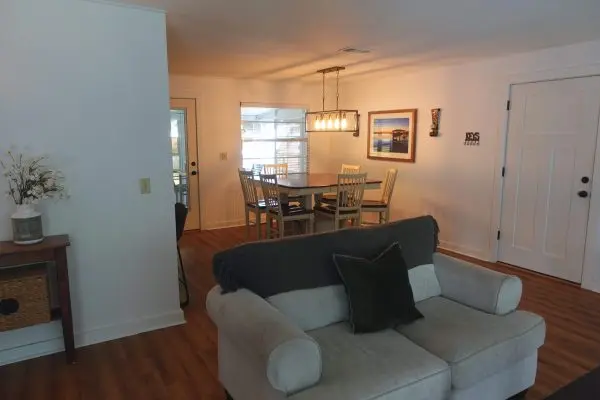 CrescentFishCamp-VacationHome-Inside4 CrescentFishCamp-VacationHome-Inside4