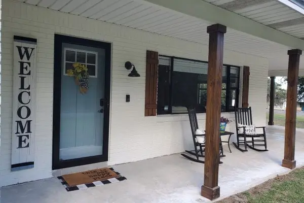 CrescentFishCamp-VacationHome-entrance Crescent Fish Camp Vacation Homes