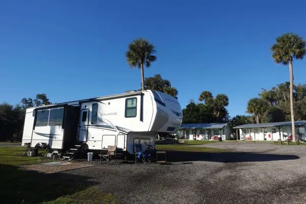 Crescent Fish Camp RV Sites