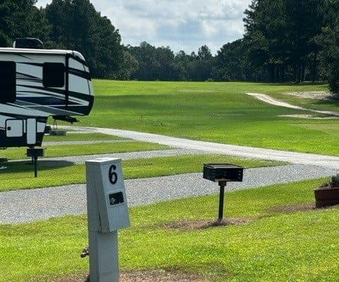Wanee Lake Golf & RV Park