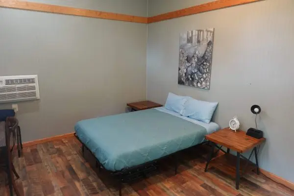 WildernessCove-CreekCottage-Inside4