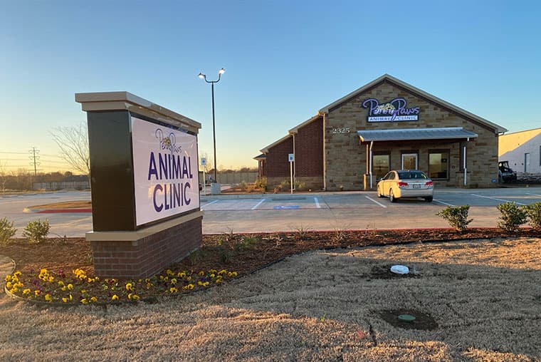 Penny Paws Animal Hospital - Arlington