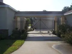 Aluminum Fencing 21