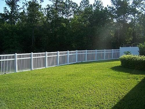 Vinyl & PVC Fencing 14