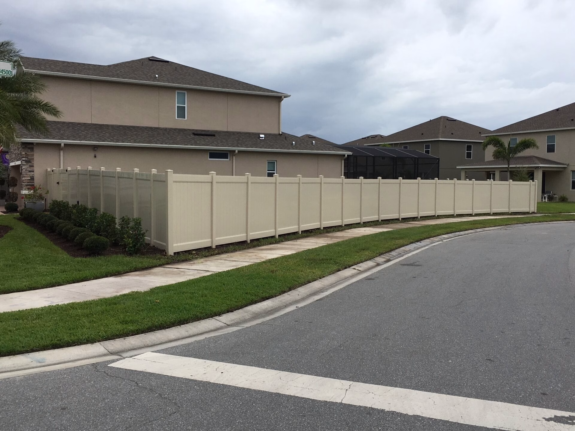 Vinyl Fence Builders Orlando Florida
