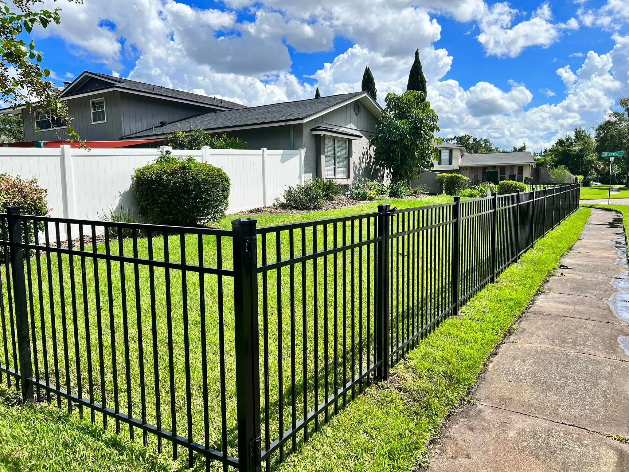Aluminum Fence Installation in Orlando Florida