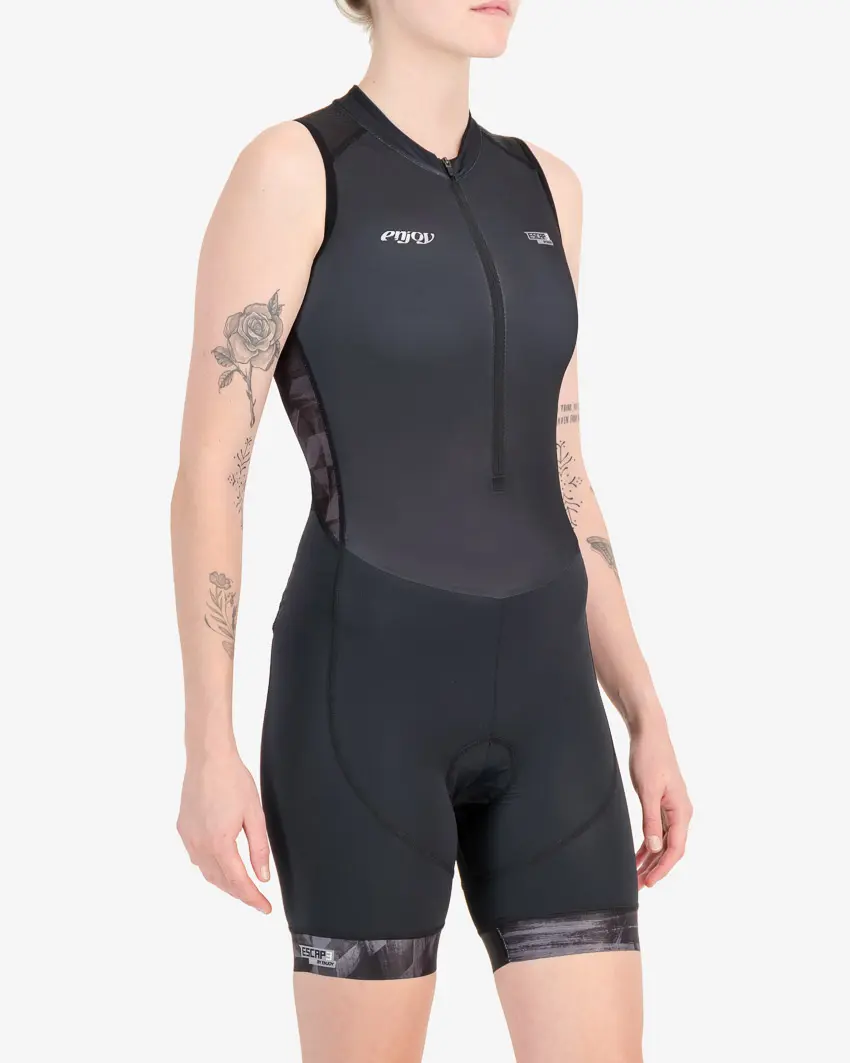 Back of the womens sleeveless tri suit in the Pace design. Triathlon clothing made by Enjoy.cc