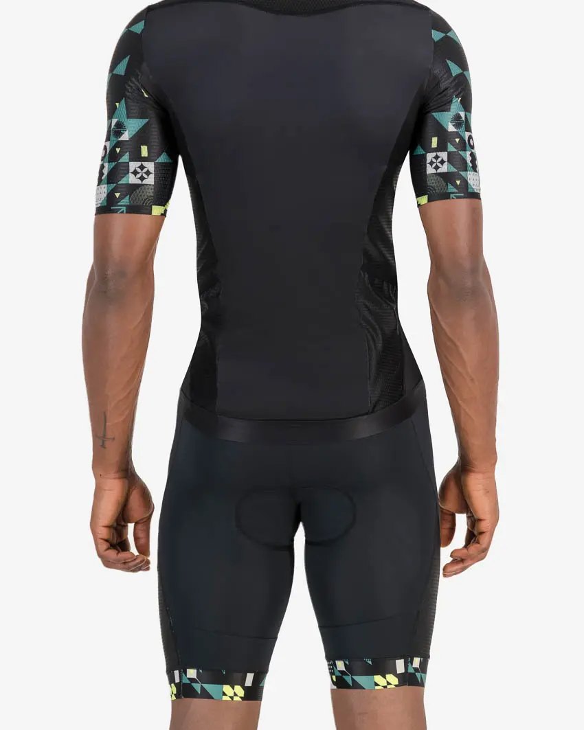 Back of the mens tri short in the Full Monte design. Triathlon clothing made by Enjoy.cc
