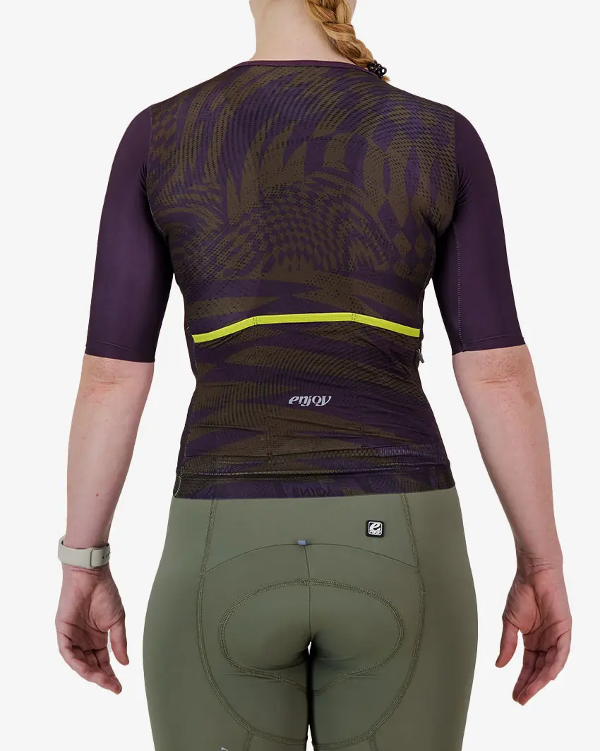 Back view of the ProXision women's zipless cycle jersey in peat colour Warp design by enjoy.cc