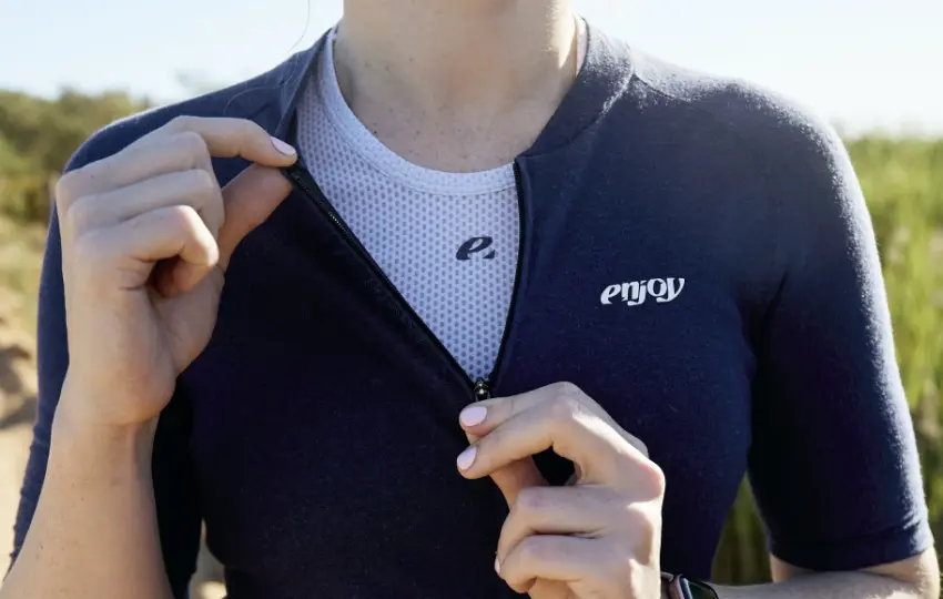 Close up of the Emotif stone womens summer cycling baselayer designed by Enjoy.cc