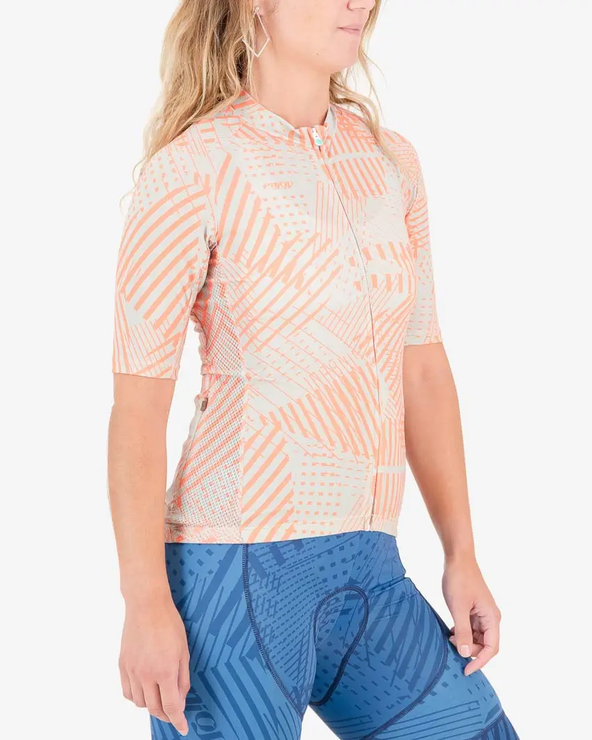 Three quarter of the ladies cycling jersey in the Groad To Freedom Supremium design made by enjoy.cc