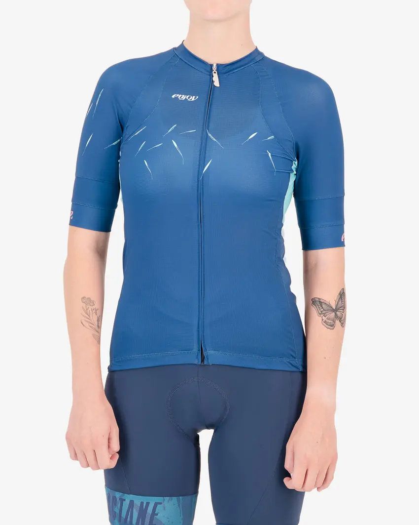 Front of the ladies cycling shirt in the Avena Octane design made by enjoy.cc
