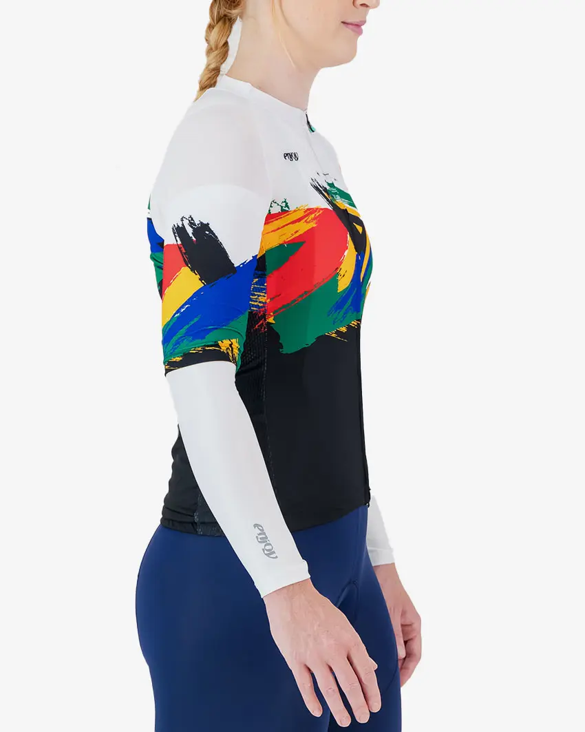 Side view of the Enjoy women's UV sleeve with reflective detailing made by Enjoy.cc