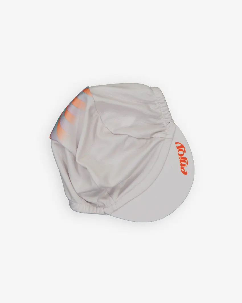 Flatlay top view of a DriFit unisex casquette in light colour Vasbyt design made by enjoy.cc
