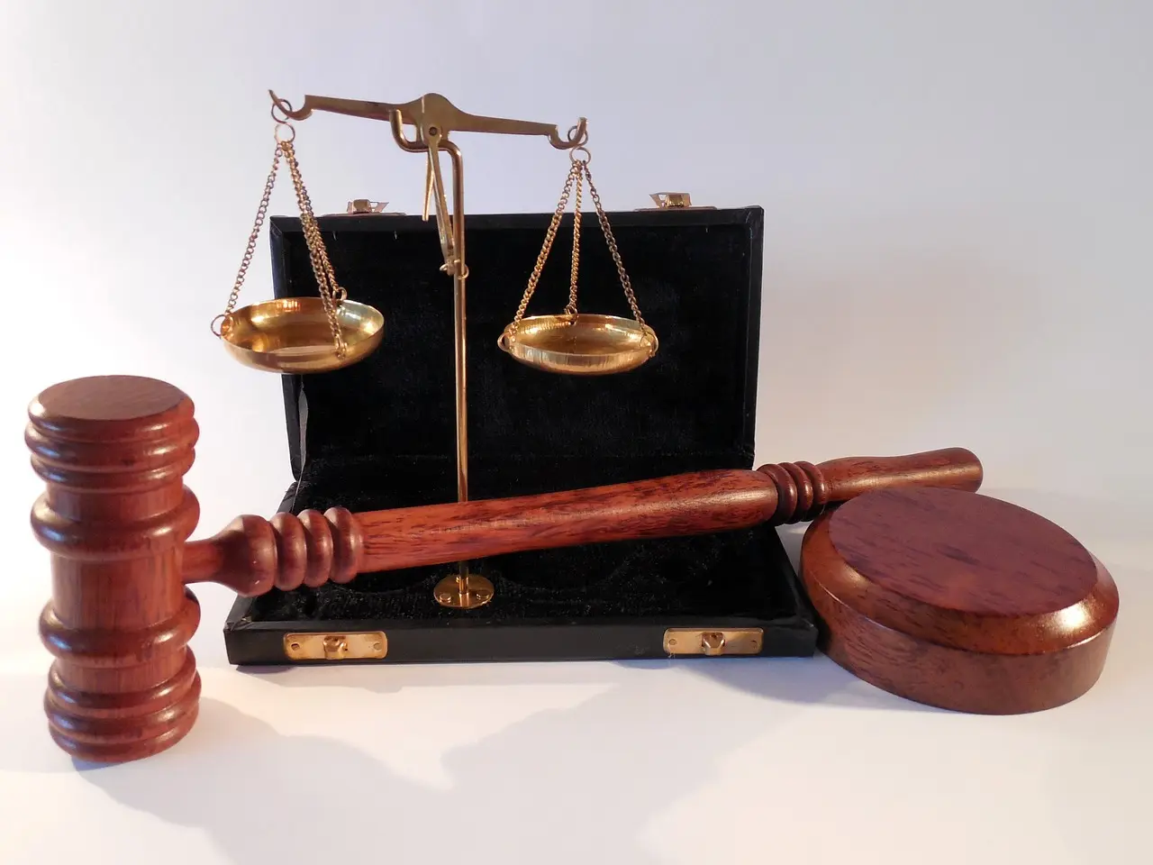 Choosing the right sex offense criminal defense attorney, Traffic Lawyer in McKees Rocks