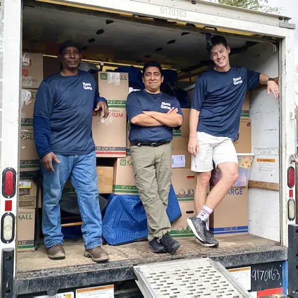 About Move Gurus