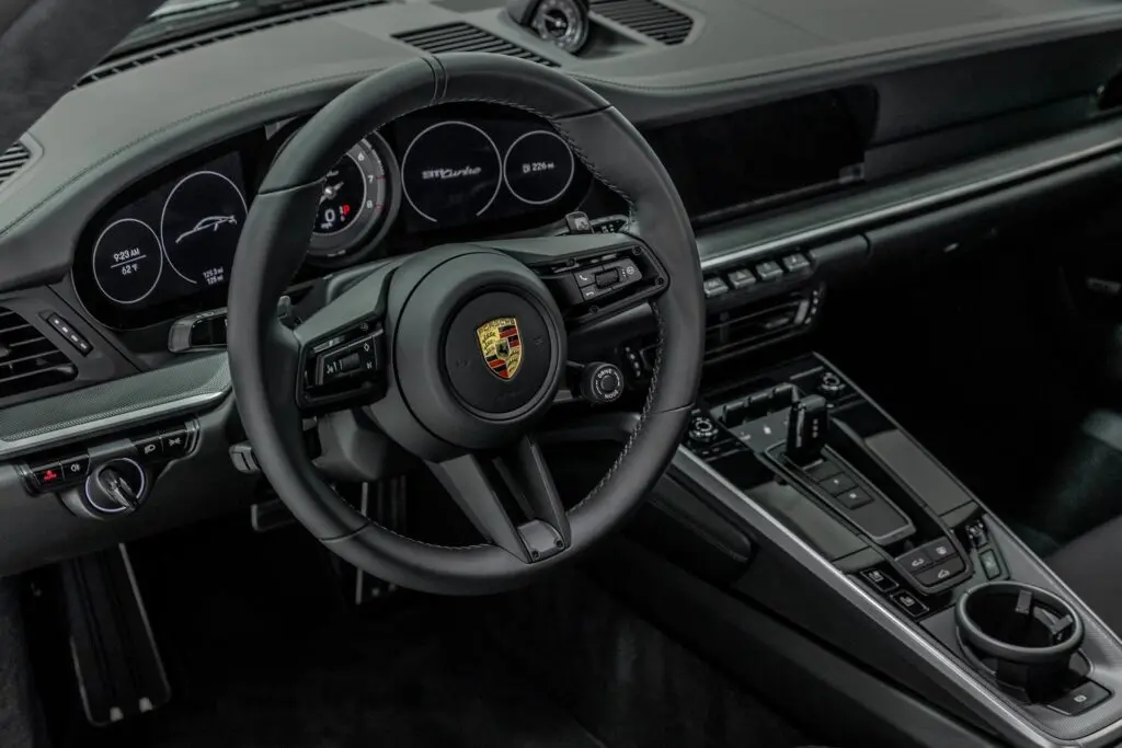 Porsche Turbo 911 interior and steering wheel
