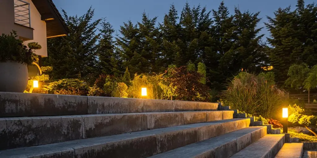 low voltage landscape lighting​
