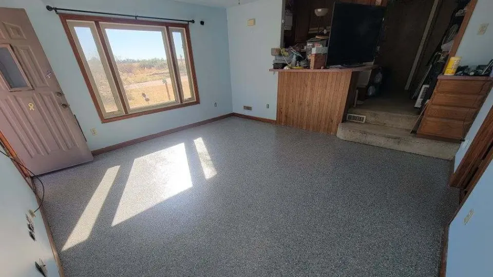 Entryways & Mudrooms Concrete Coatings: Tuned Traction for Wet Shoes and Pets
