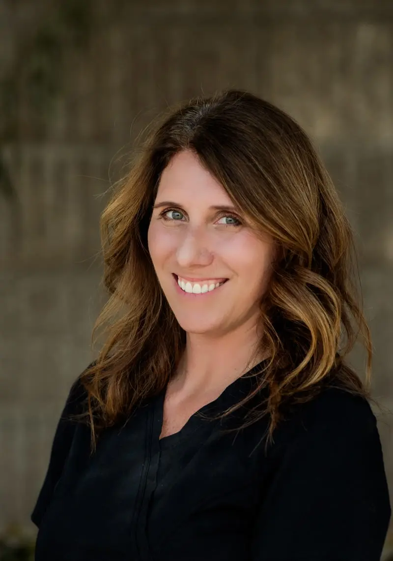 Headshot of Kerri Ann, RDH in Oakdale, CA, at Blackhart Dentistry