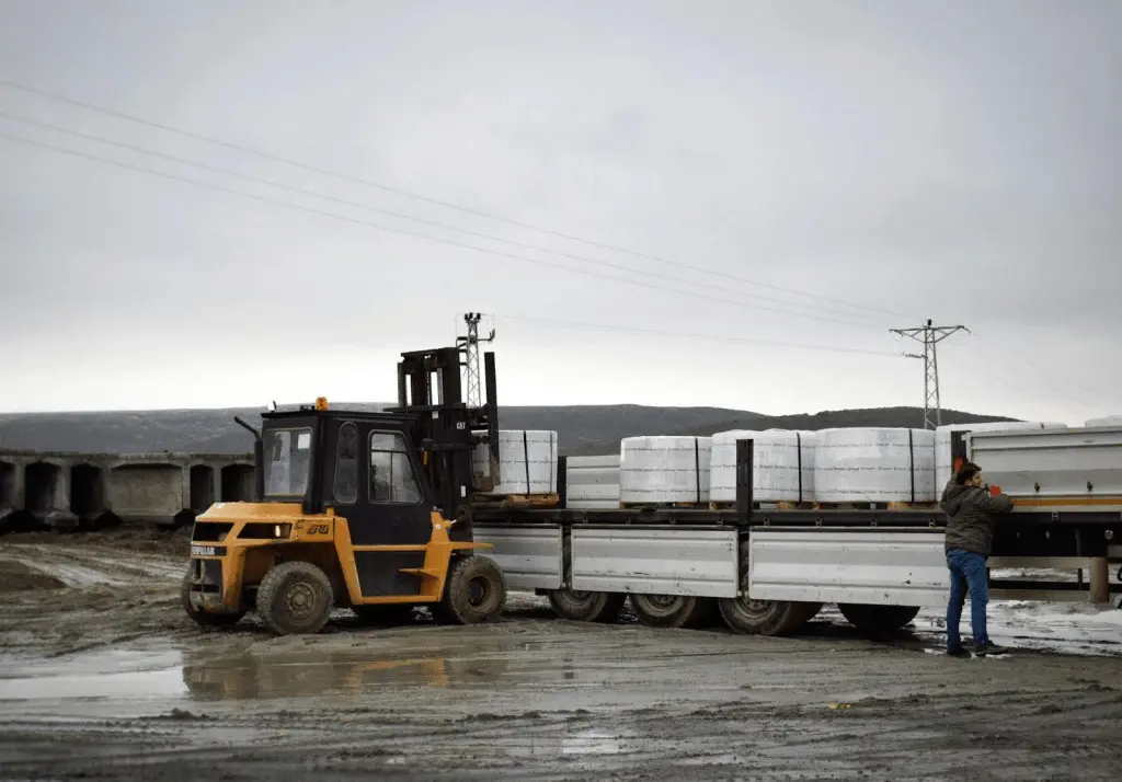 How Much Does an Empty Semi-Trailer Weigh? 4 image 14