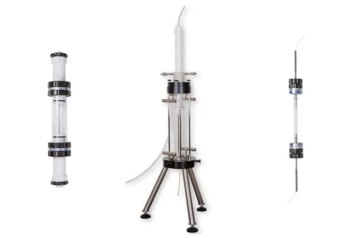 3 Glass Columns
