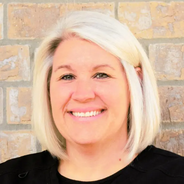 Heather, Registered Dental Assistant at Knight Dental, smiling headshot