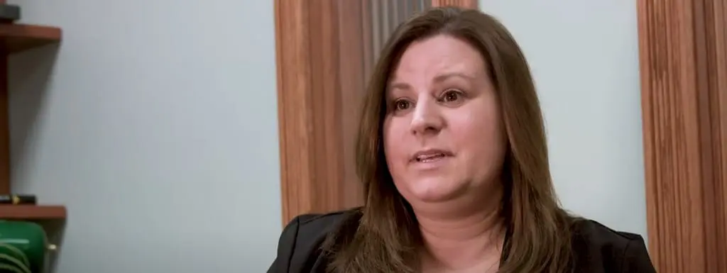 Image of Jolene Bartos giving a testimonial about her dental experience