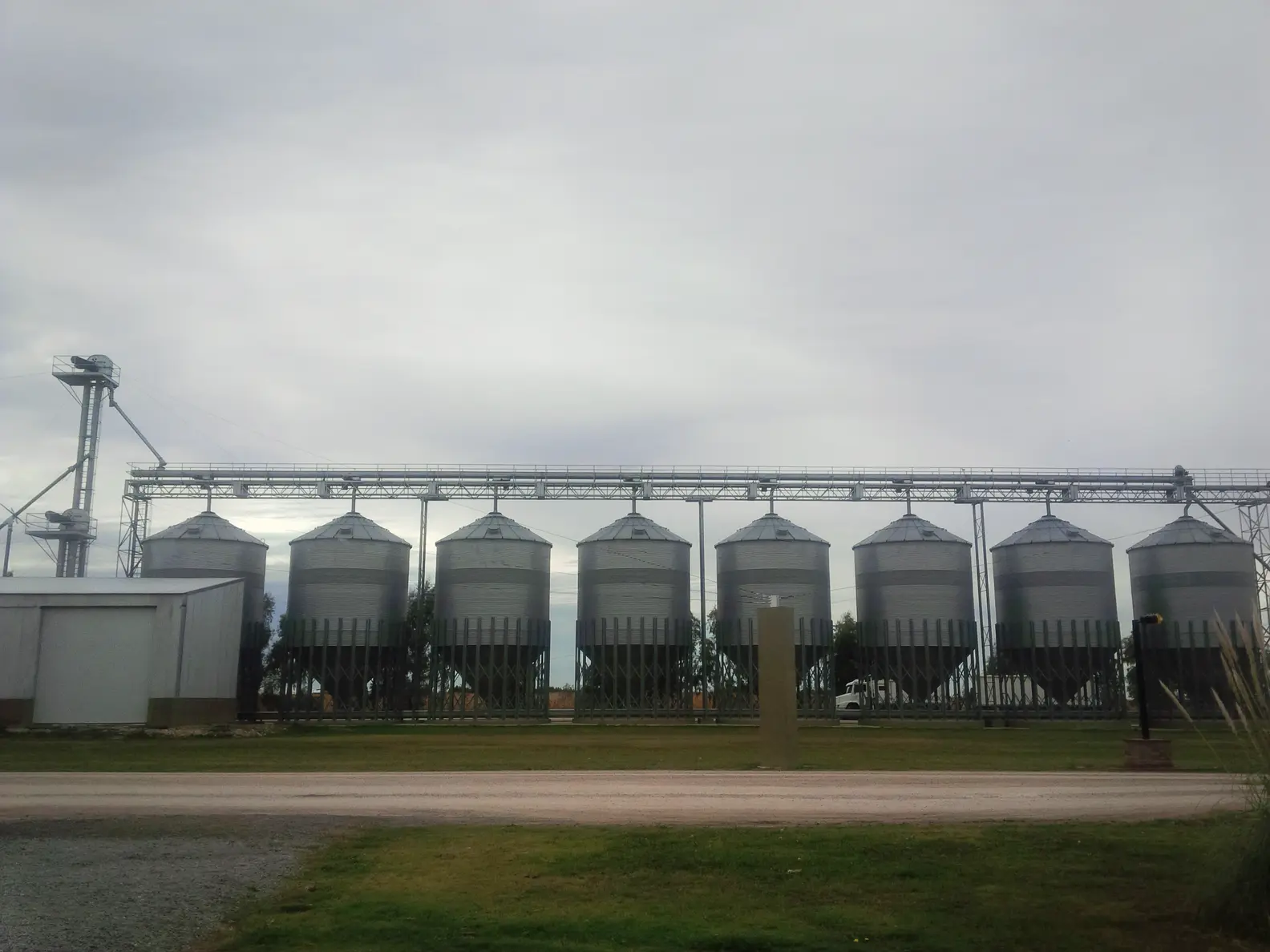Bucket Elevator and Conveyor