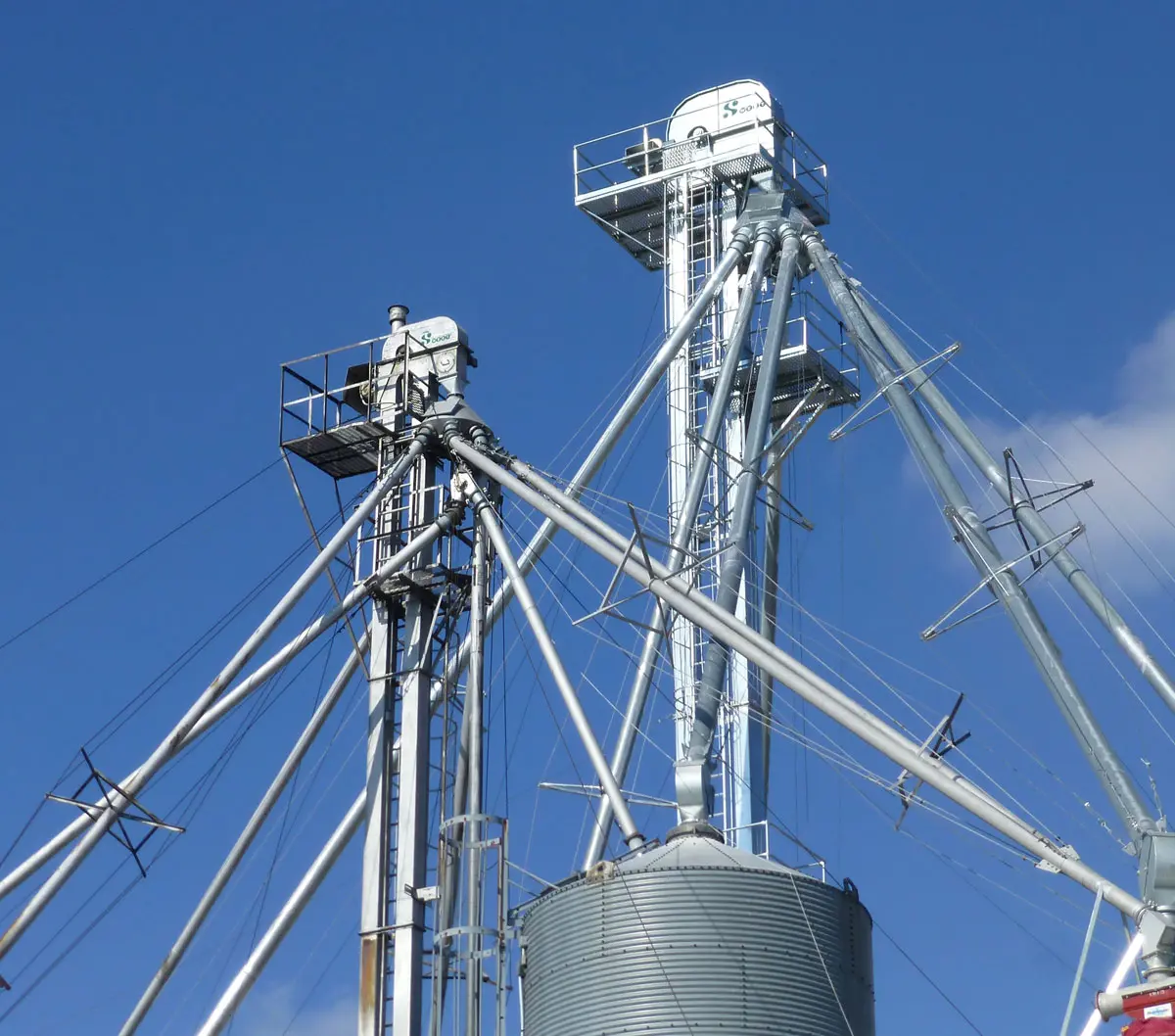 The highest-quality handling equipment and service when you need it.