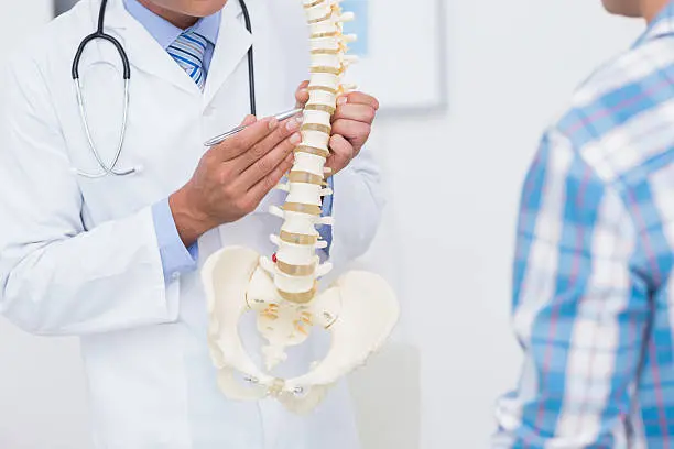 médico para el tratamiento del dolor