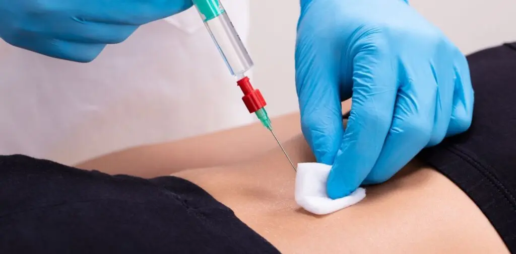 ¿Cuánto duran las inyecciones en la articulación facetaria?
