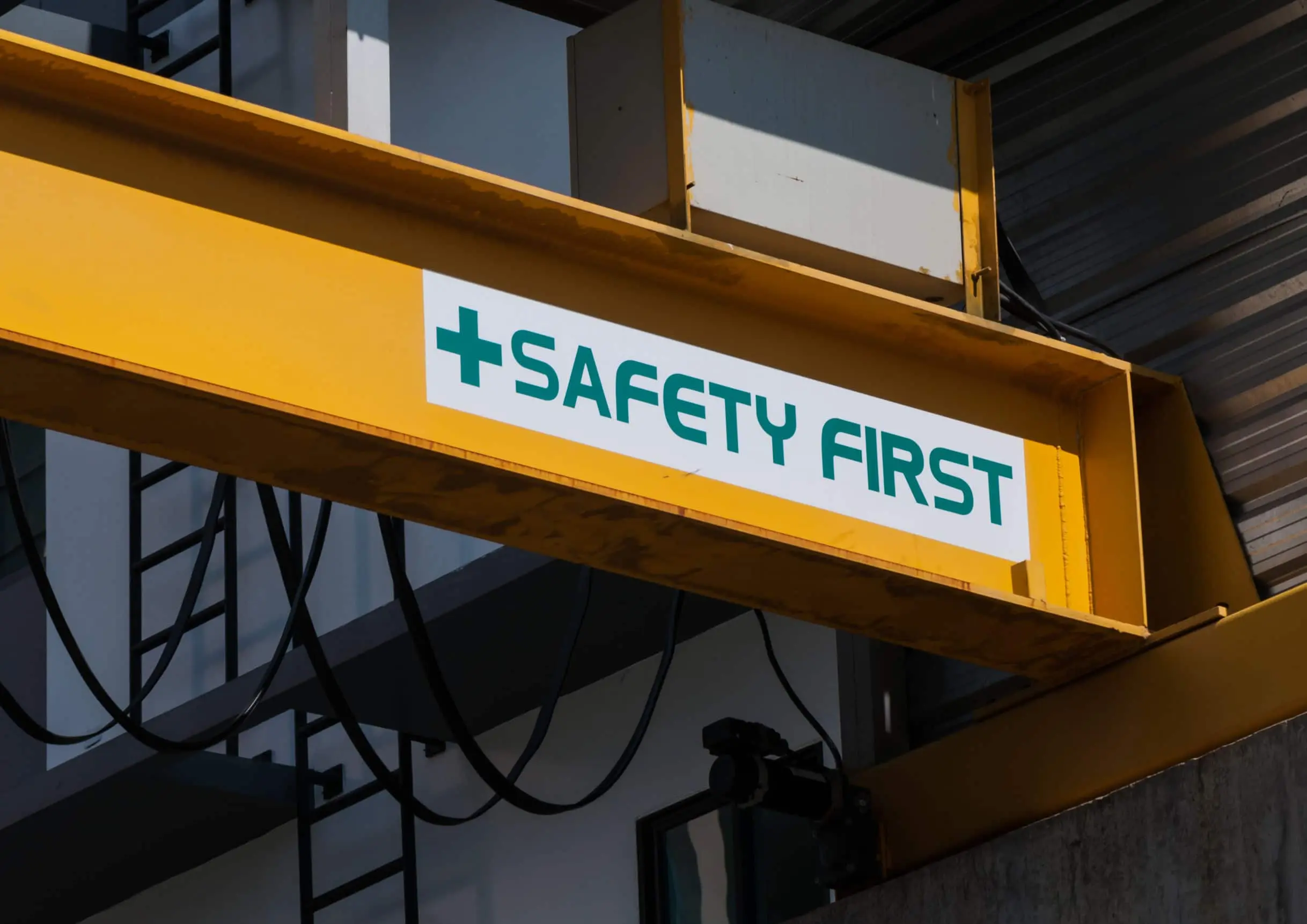Peligros para la seguridad en el trabajo: Busque estas señales de alarma