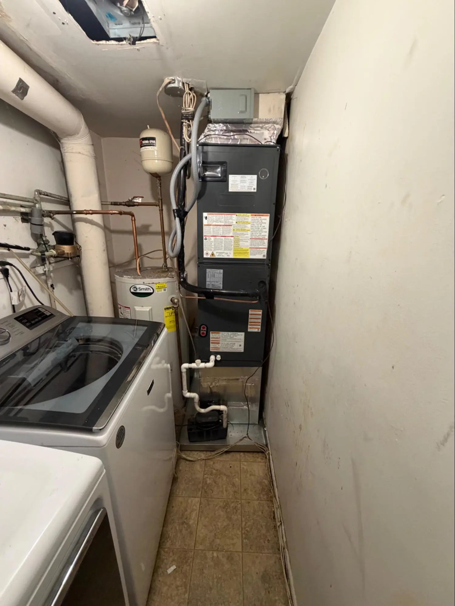 Townhome Heat Pump Replacement in Upper Marlboro, MD – Addressing Low Refrigerant and Improving Water Damage Protection