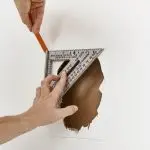 Simple Drywall Repairing Before Painting the Interior of the House