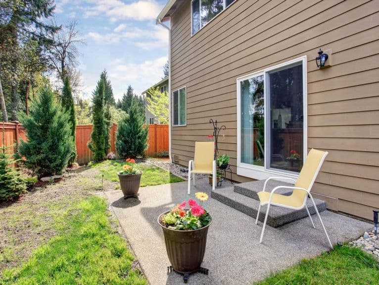 Nice backyard with concrete patio area
