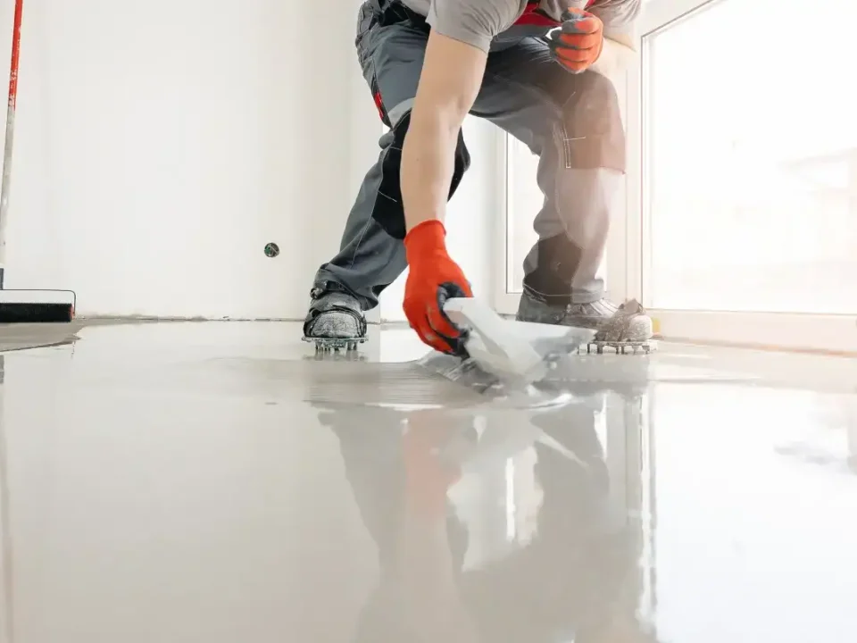 Epoxy Floor Coatings vs. Regular Concrete Paint: