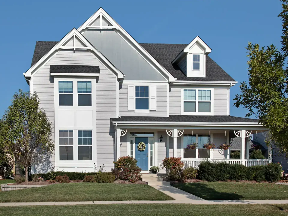 Painting Vinyl and Aluminum Siding in Frederick, MD: What to Know