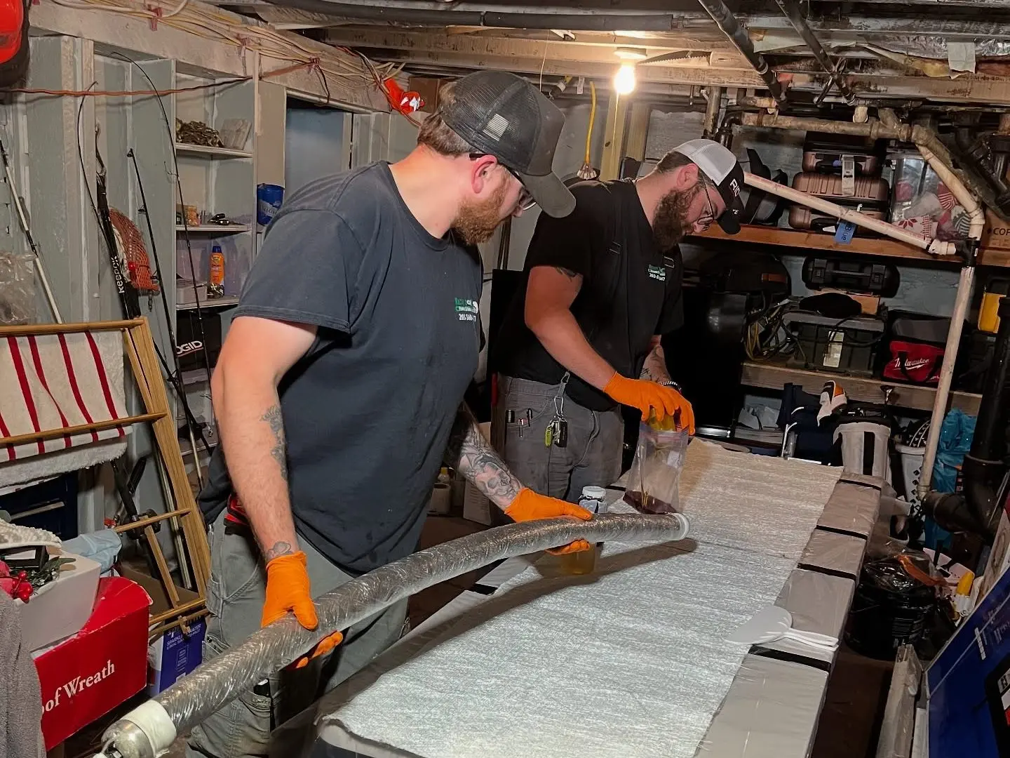 guys fixing tube