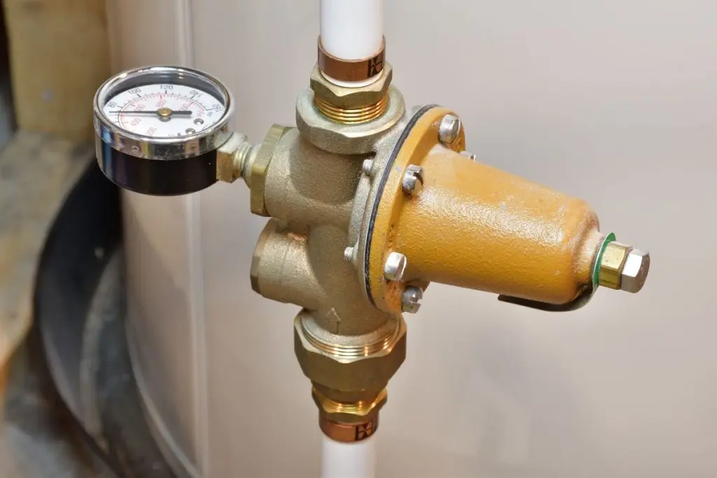 water pressure regulator mechanism