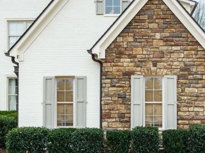 exterior painting home service a local home exterior painted in Romabio masonry flat brick service