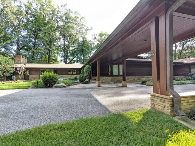 Exterior staining with general finishes ext 450 stain and ext clear coat. custom color